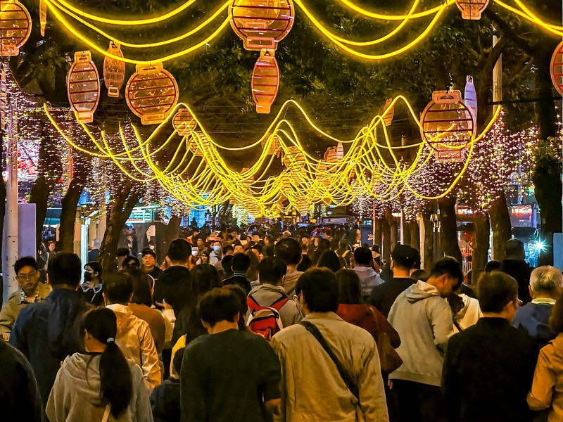  2025台北燈節「蛇來運轉」圓滿落幕　璀璨燈海點亮城市夜空 