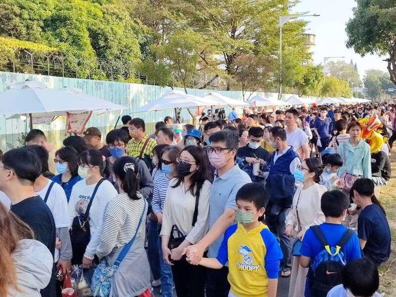 又見「川流不息」盛況 台南...