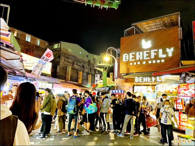 北市各大商圈人潮回流，祭出優惠行銷